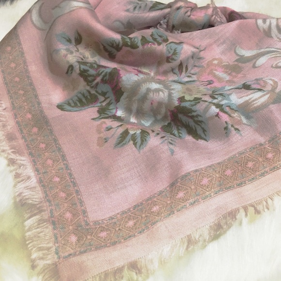 ๐ธ Glam Feminine Dainty Floral Square Scarf Soft Pastel Pink+Sage Green Floral - Picture 7 of 16
